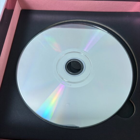 BlackPink The Album Limited Edition CD Box Set 1st Full Album K-Pop Poster Book - Picture 13 of 16